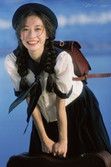 艳满杏花村